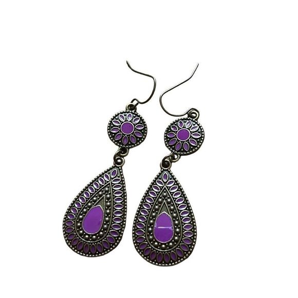 Earrings‎ - Picture 1 of 4